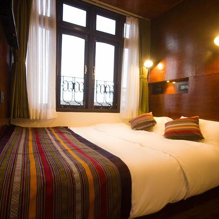 Bumblebee Bed & Breakfast Gangtok Buitenkant foto